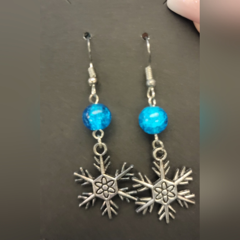 Dangle Snowflake Earrings